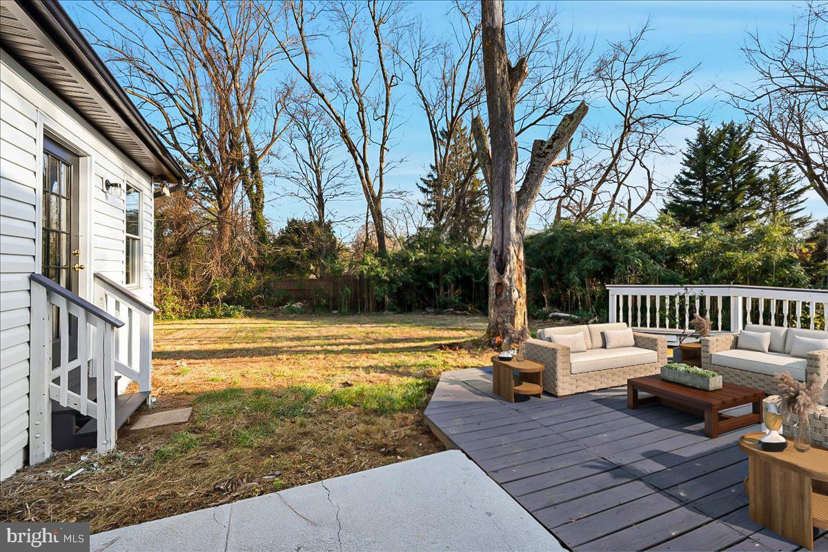 FAIRFAX VILLA - Residential