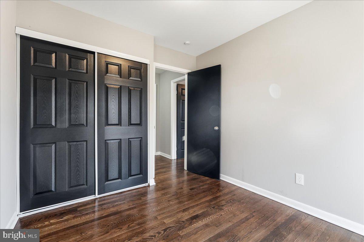 FAIRFAX VILLA - Residential