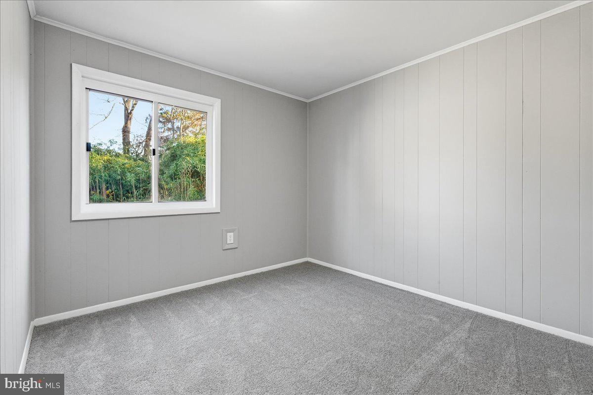 FAIRFAX VILLA - Residential