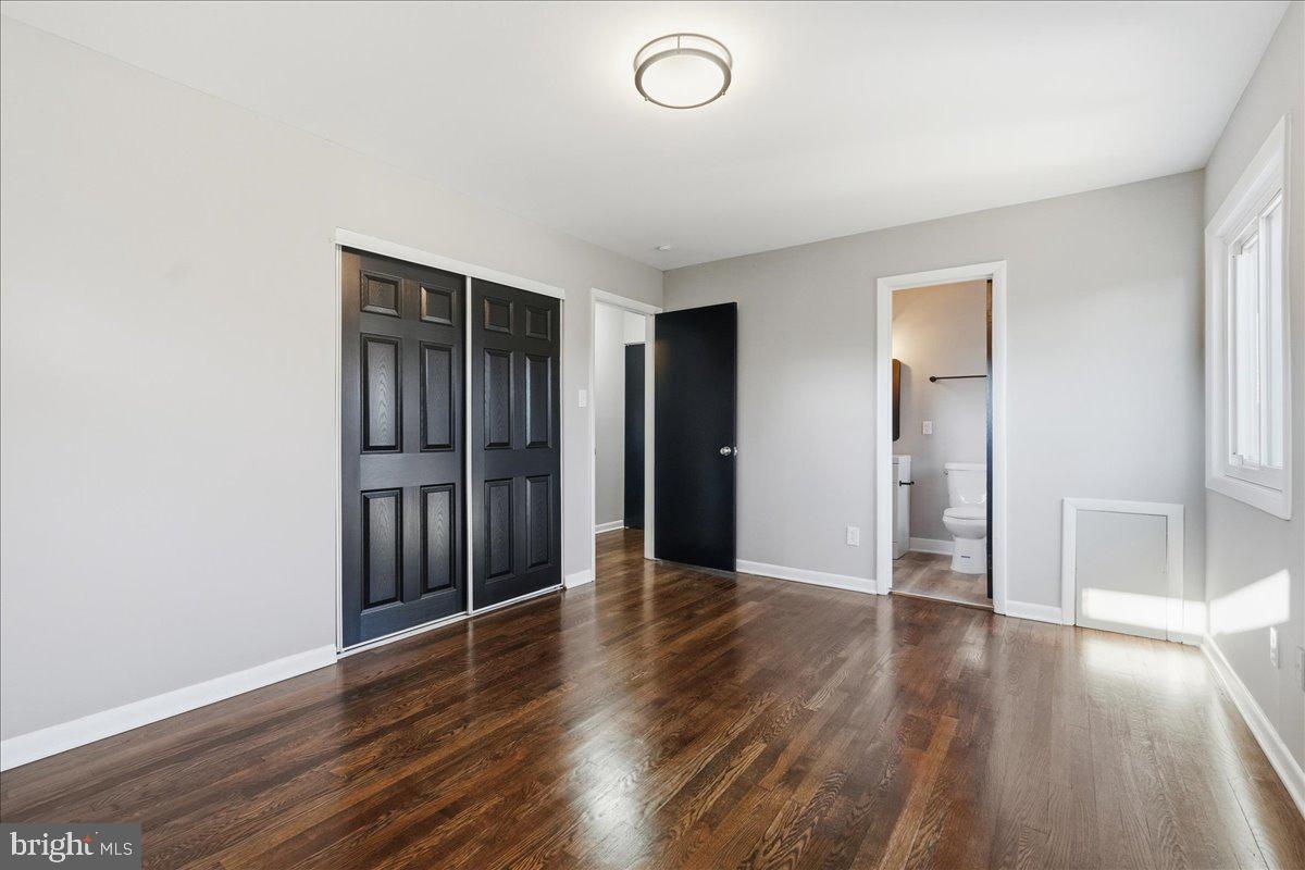 FAIRFAX VILLA - Residential