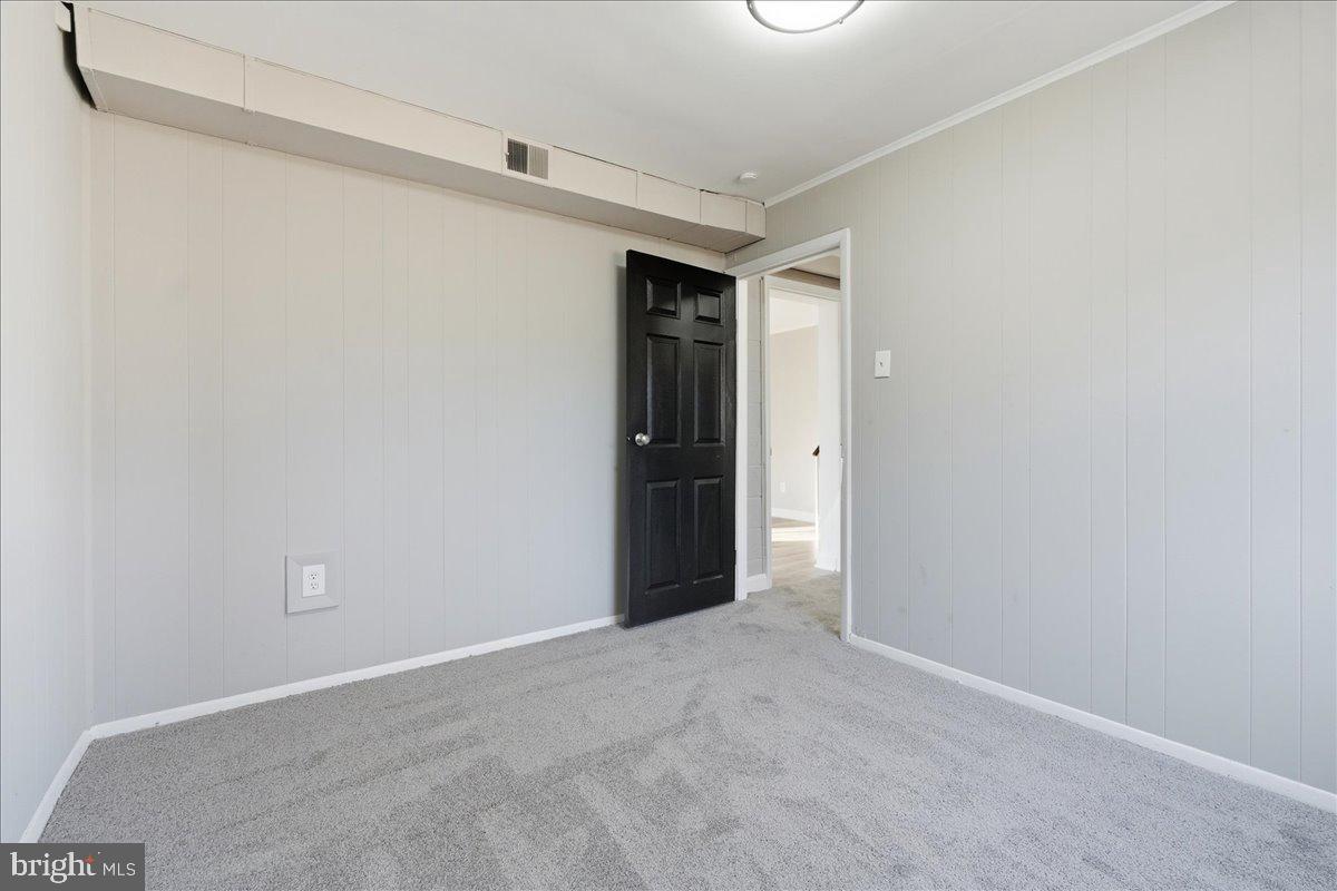 FAIRFAX VILLA - Residential