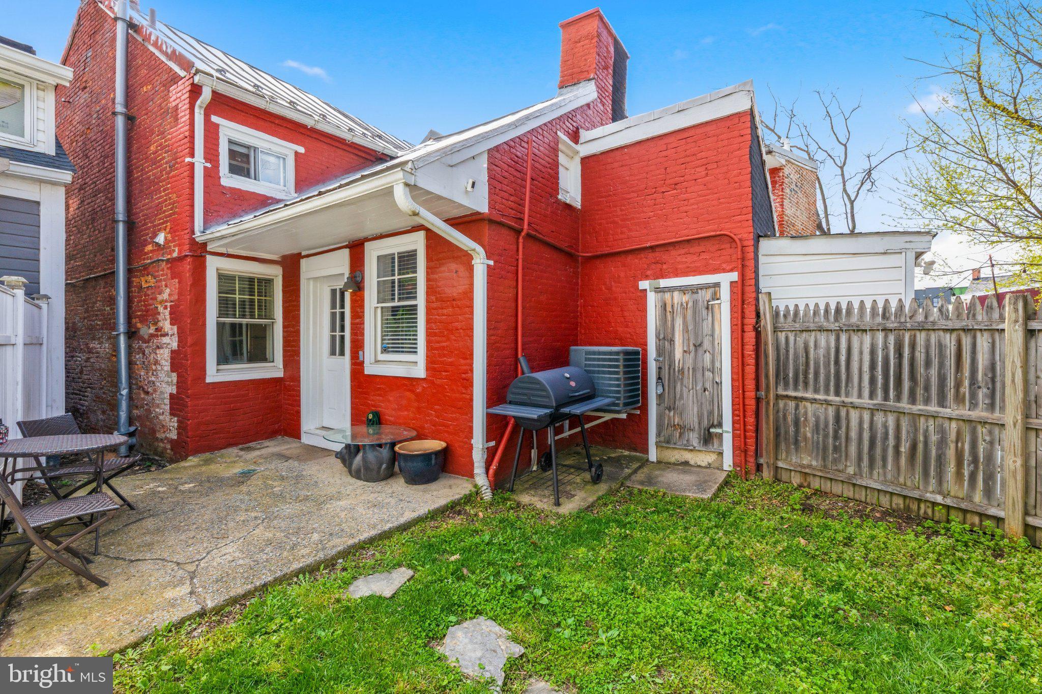 DOWNTOWN FREDERICK - Residential