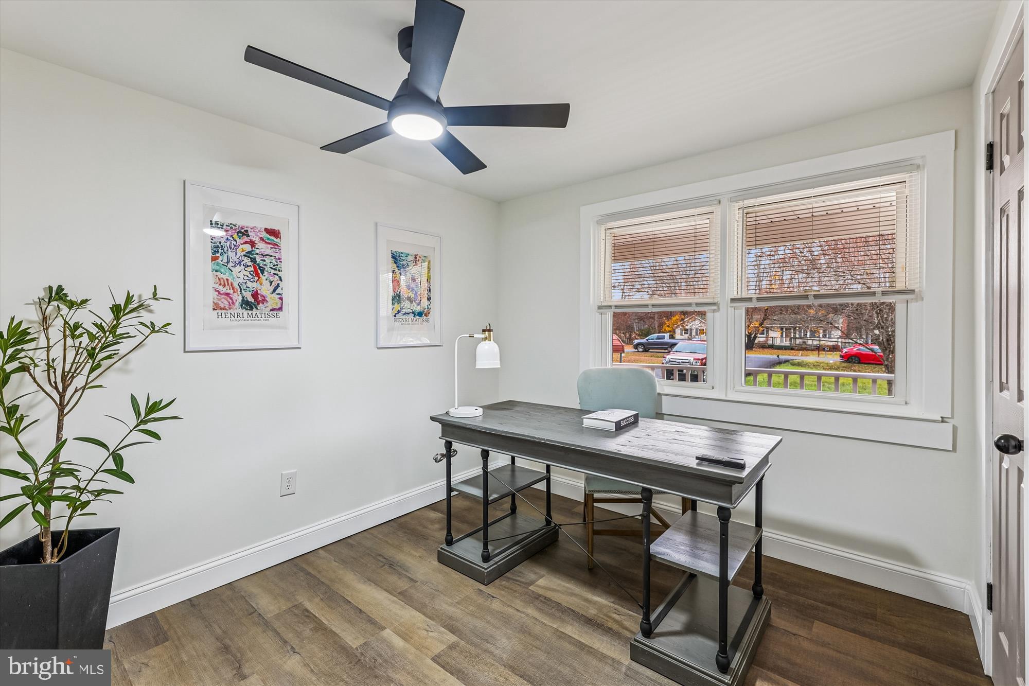 DU MAR ESTATES - Residential