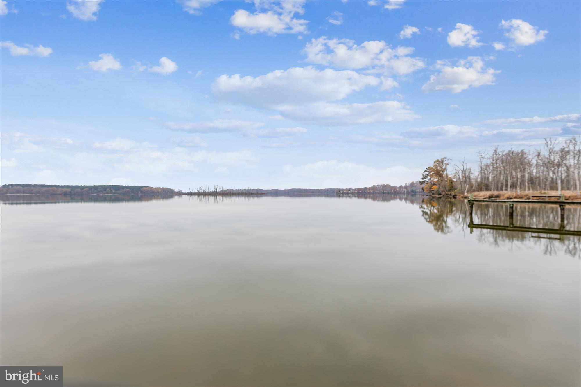 DU MAR ESTATES - Residential