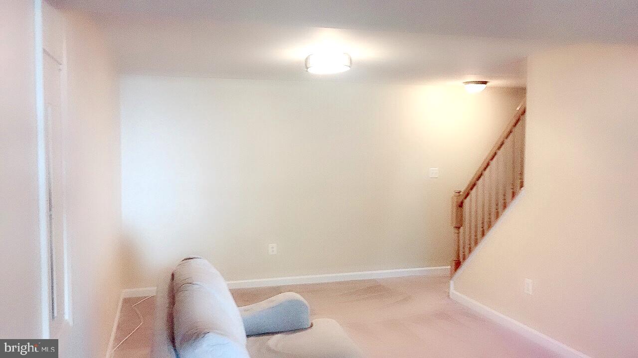 PINEY GLEN VILLAGE - Residential Lease