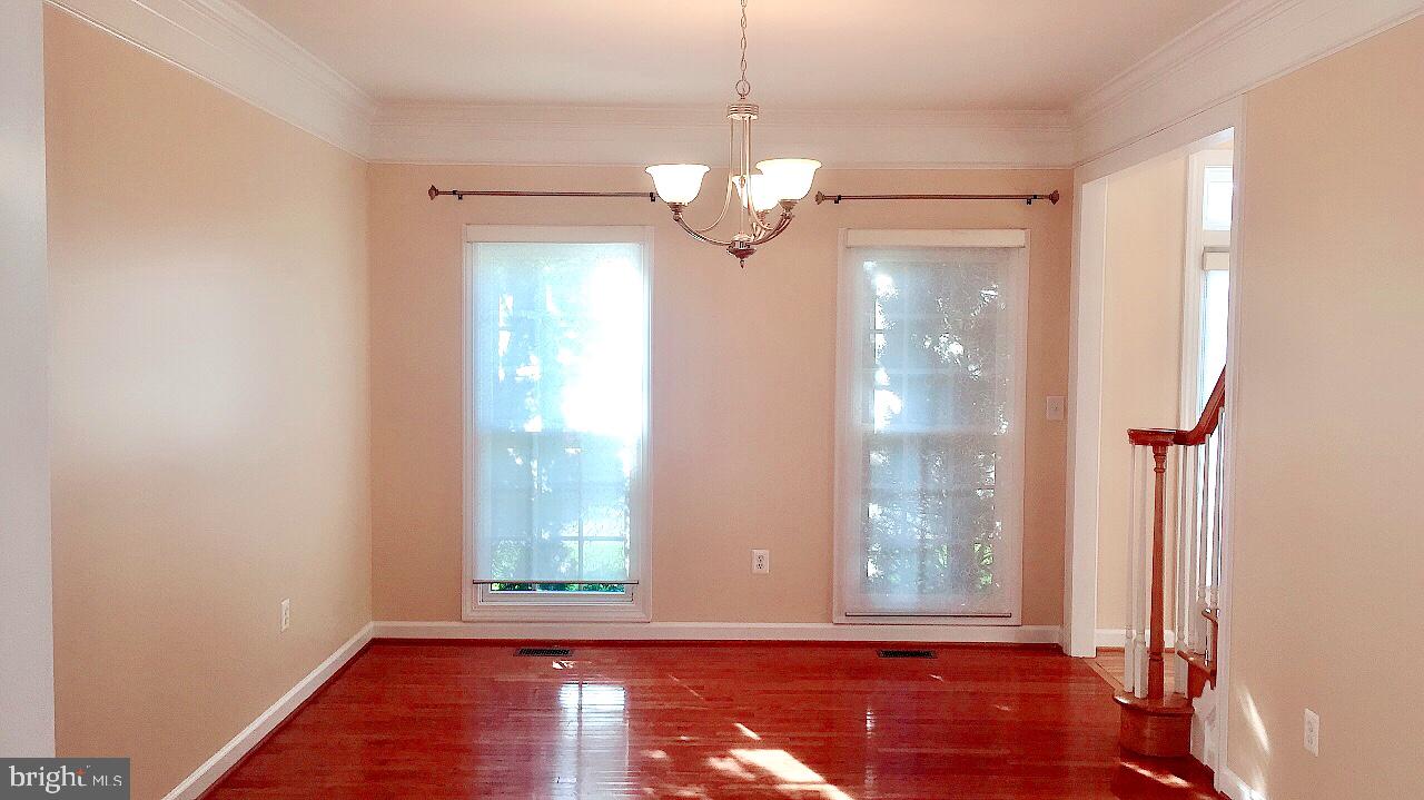 PINEY GLEN VILLAGE - Residential Lease