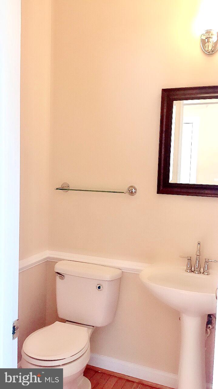 PINEY GLEN VILLAGE - Residential Lease