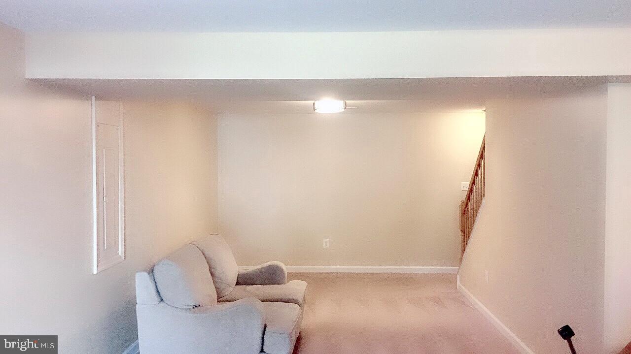 PINEY GLEN VILLAGE - Residential Lease