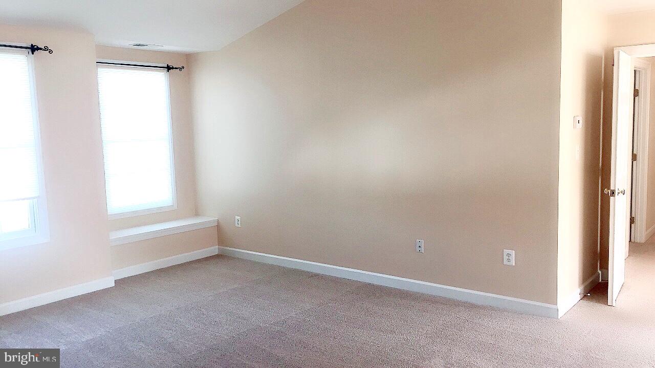 PINEY GLEN VILLAGE - Residential Lease