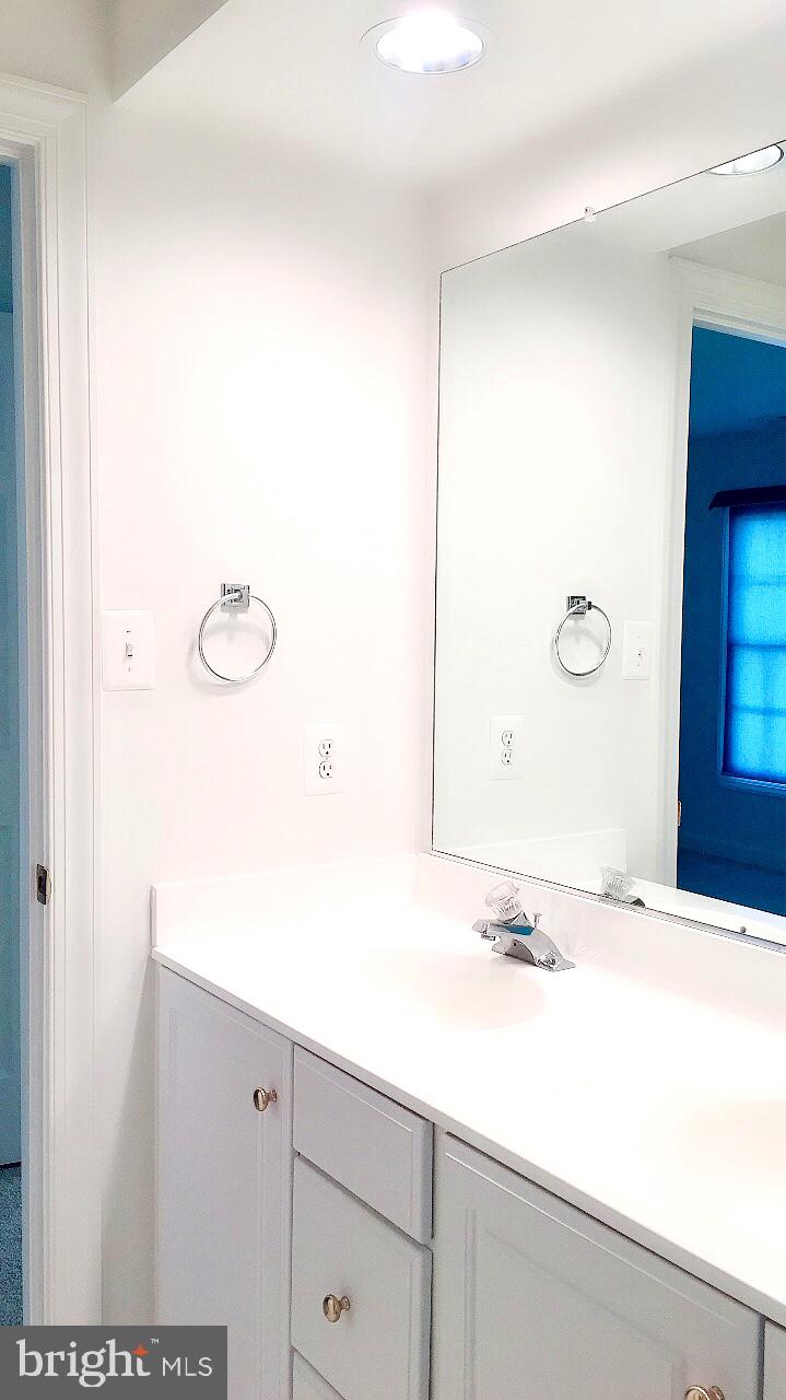 PINEY GLEN VILLAGE - Residential Lease