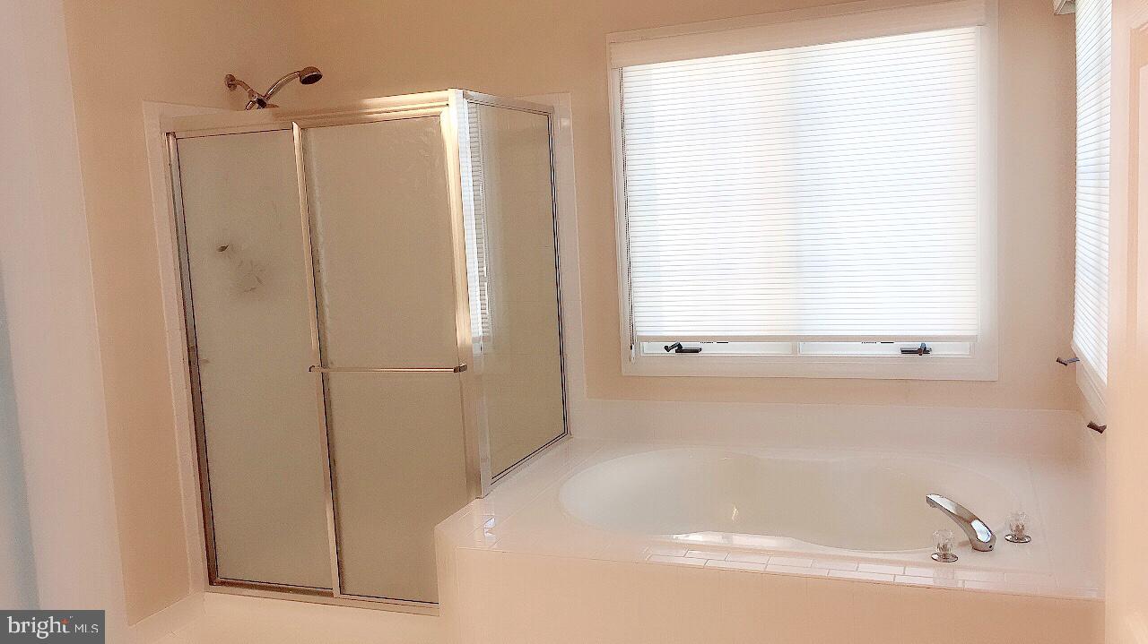 PINEY GLEN VILLAGE - Residential Lease