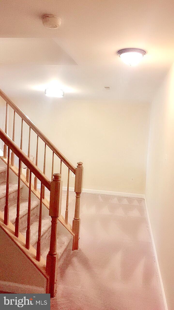 PINEY GLEN VILLAGE - Residential Lease