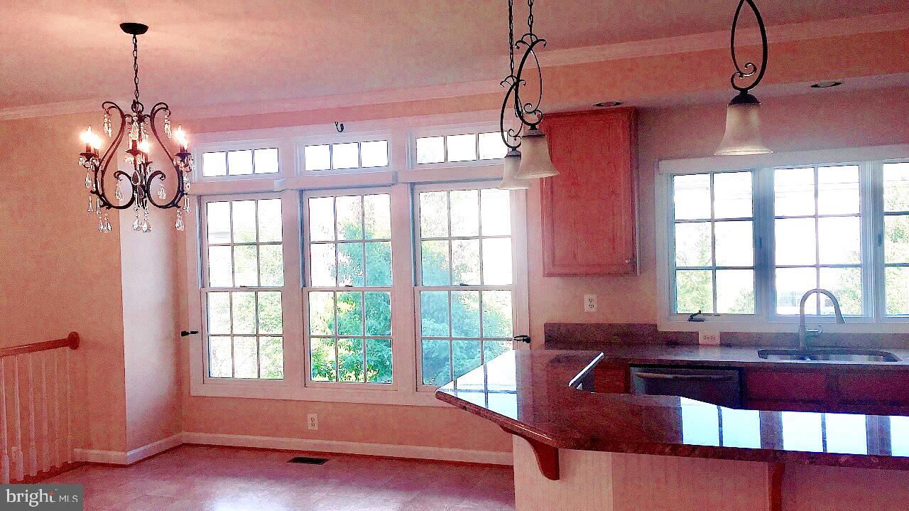 PINEY GLEN VILLAGE - Residential Lease