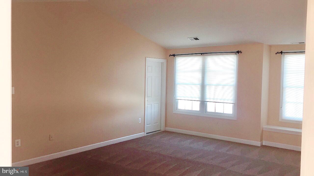 PINEY GLEN VILLAGE - Residential Lease