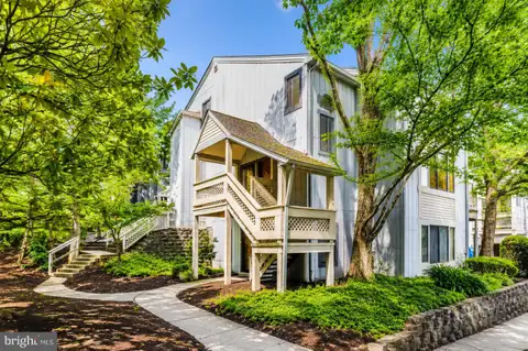 946 Windbrooke Drive Unit 946, Gaithersburg, MD MLS: MDMC2248450