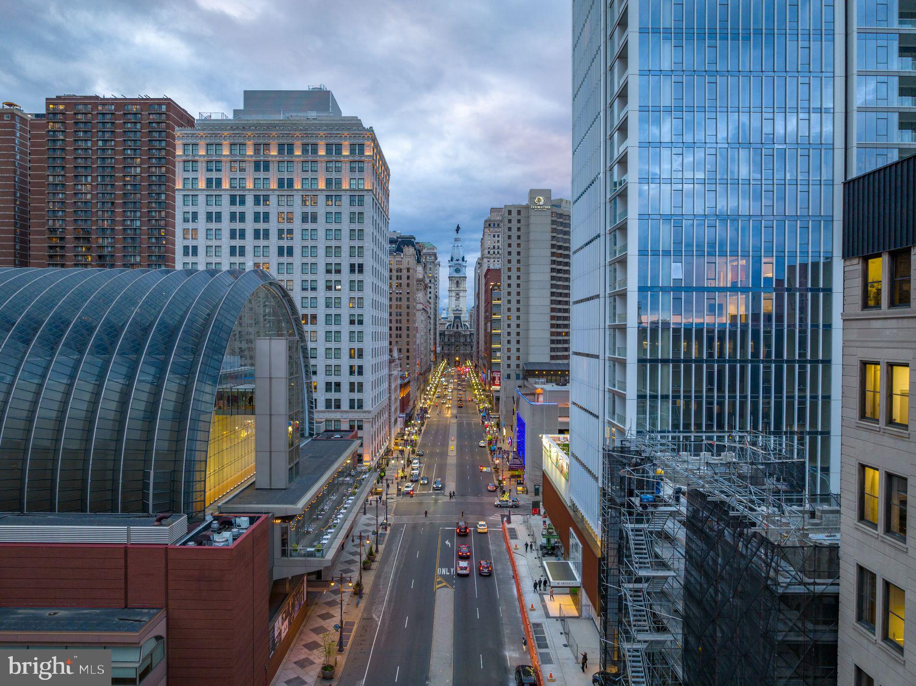 AVENUE OF THE ARTS - Residential