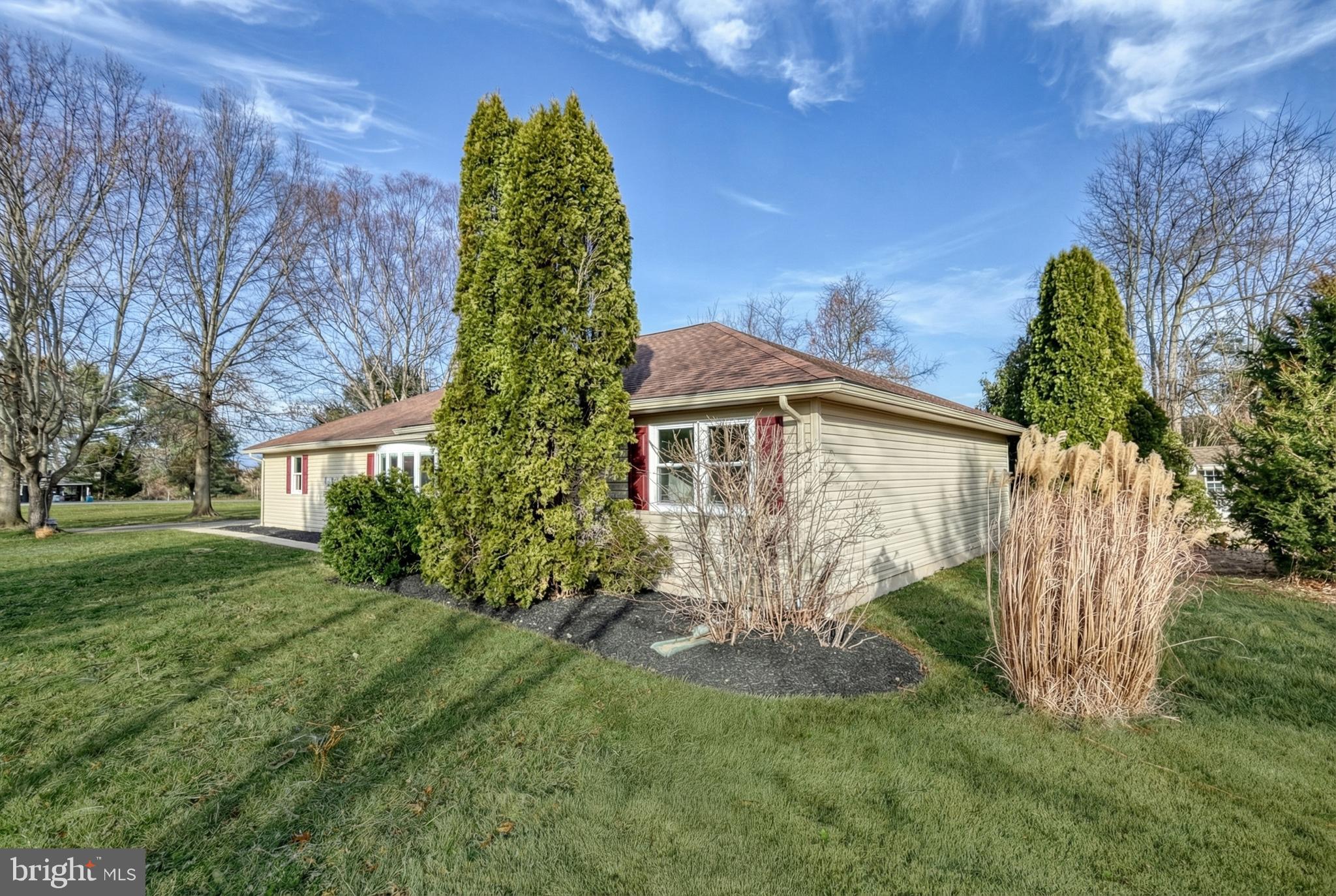 79 N SCHOOL HOUSE ROAD