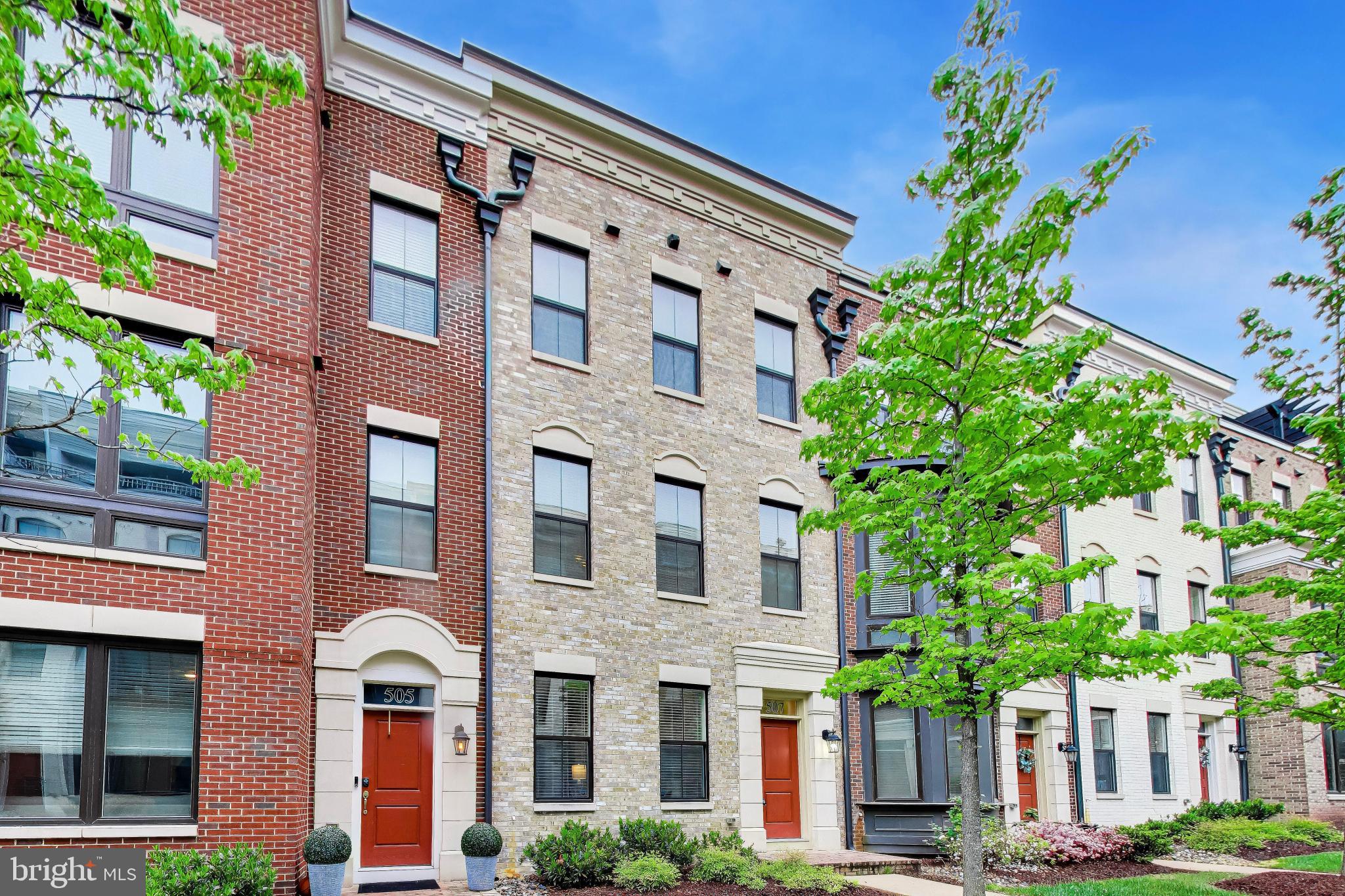POTOMAC OVERLOOK CONDO - Residential