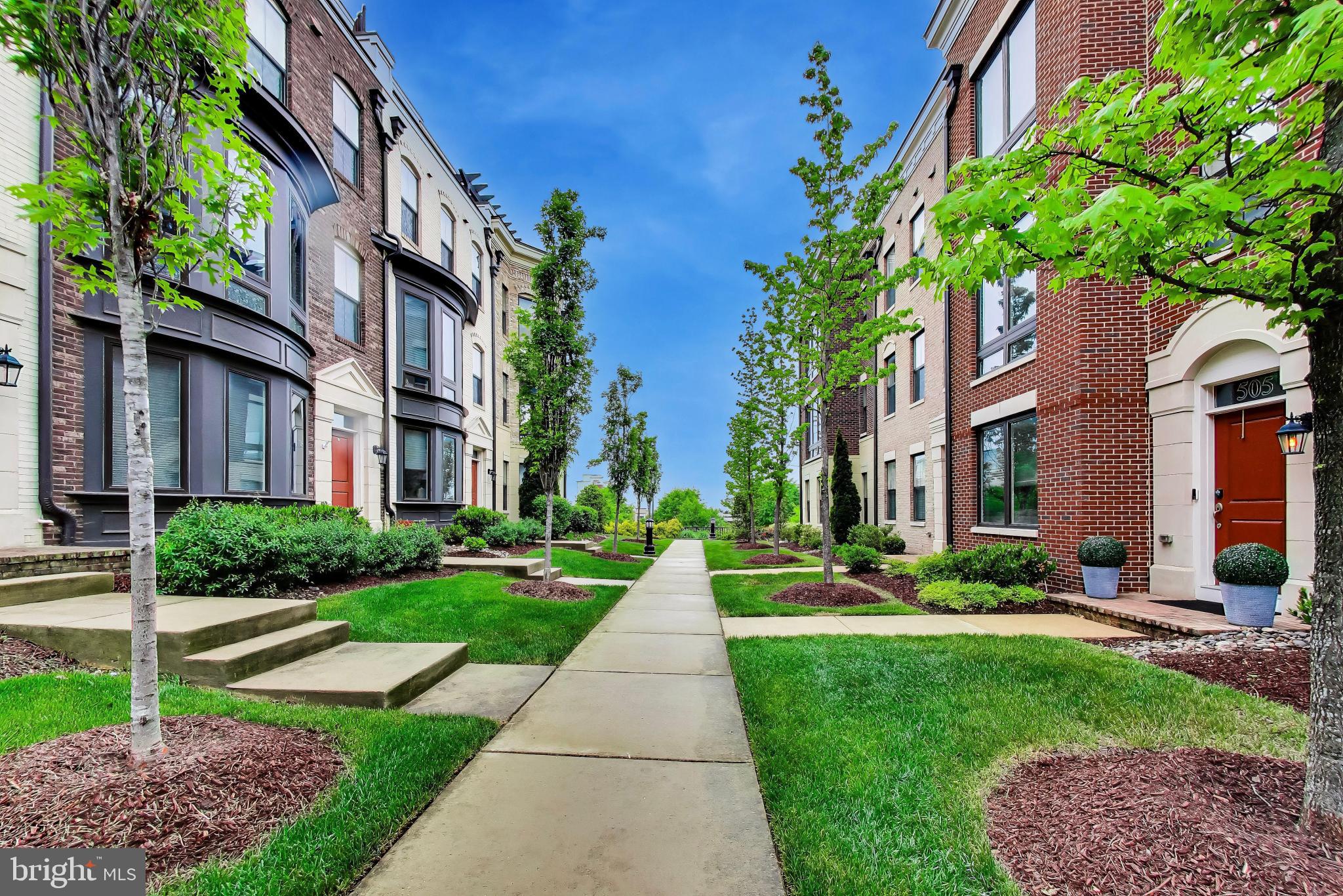 POTOMAC OVERLOOK CONDO - Residential