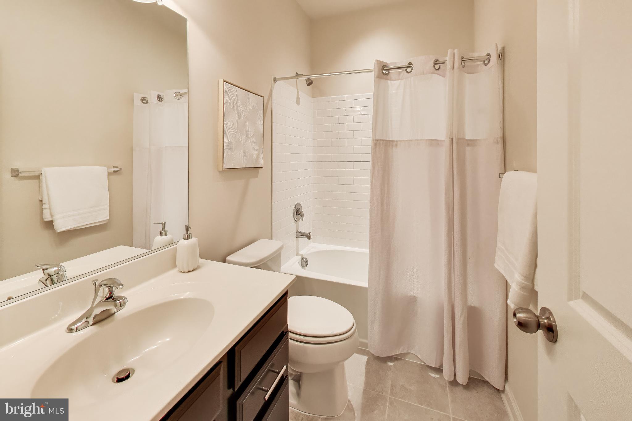 POTOMAC OVERLOOK CONDO - Residential