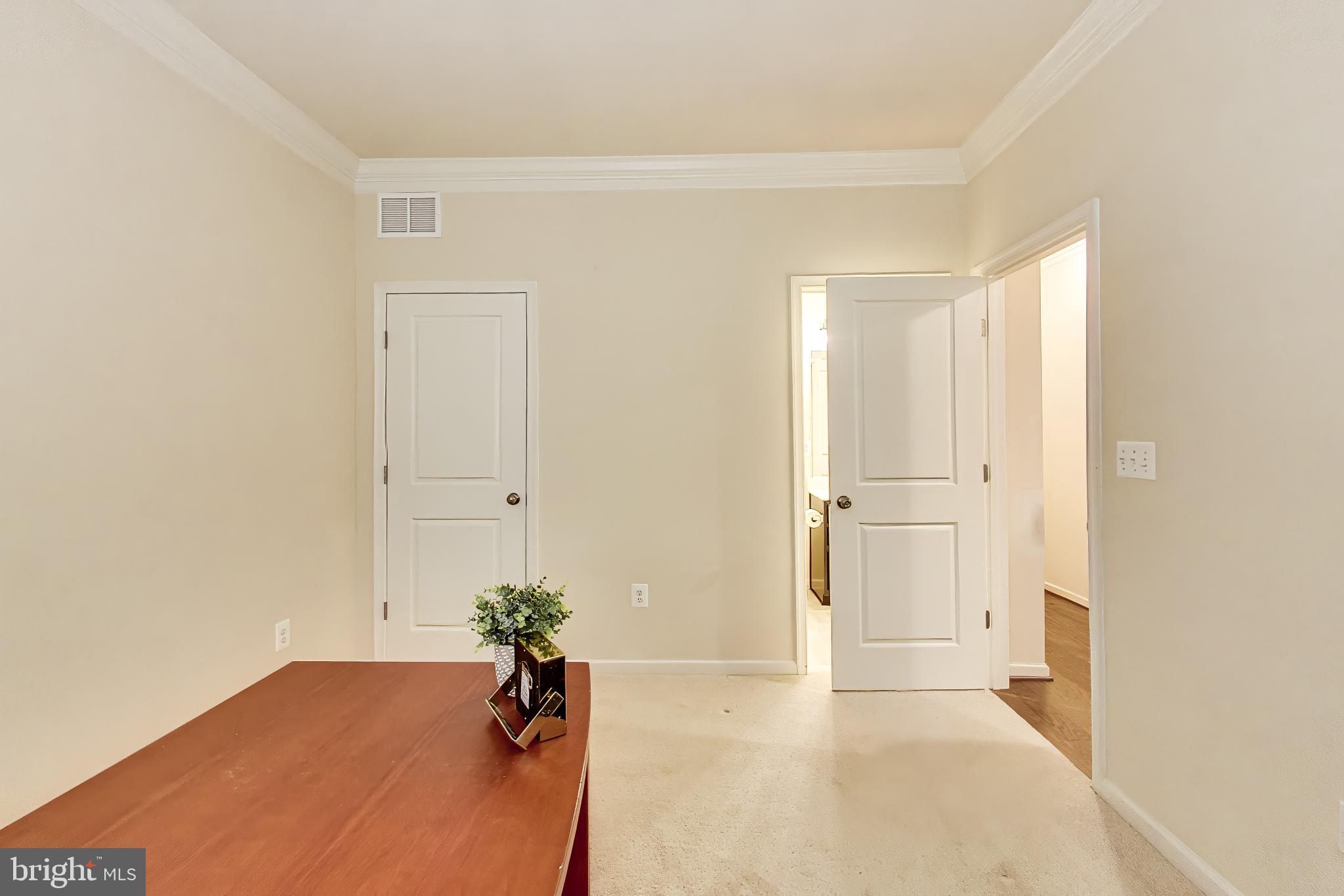 POTOMAC OVERLOOK CONDO - Residential
