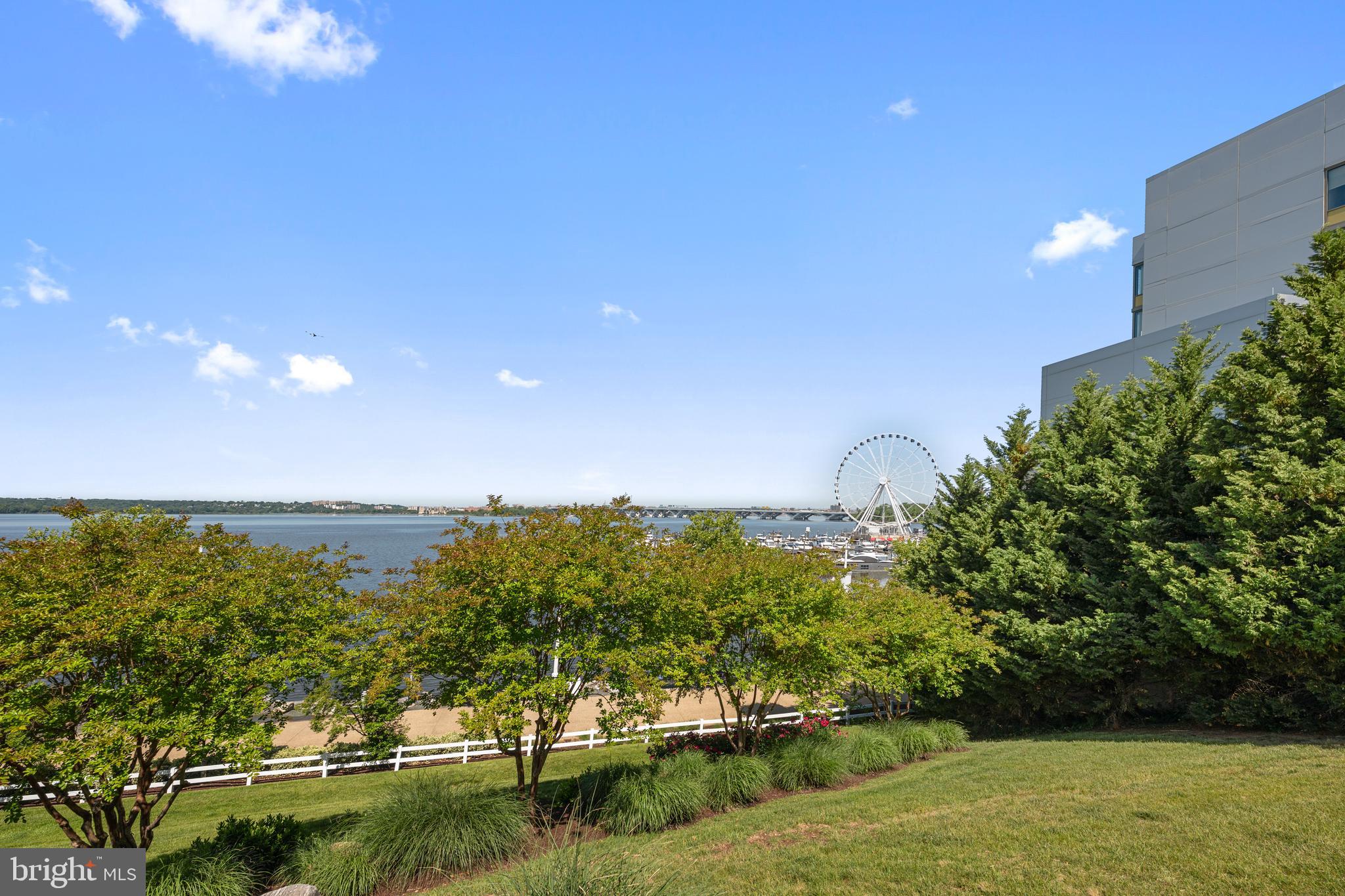 POTOMAC OVERLOOK CONDO - Residential