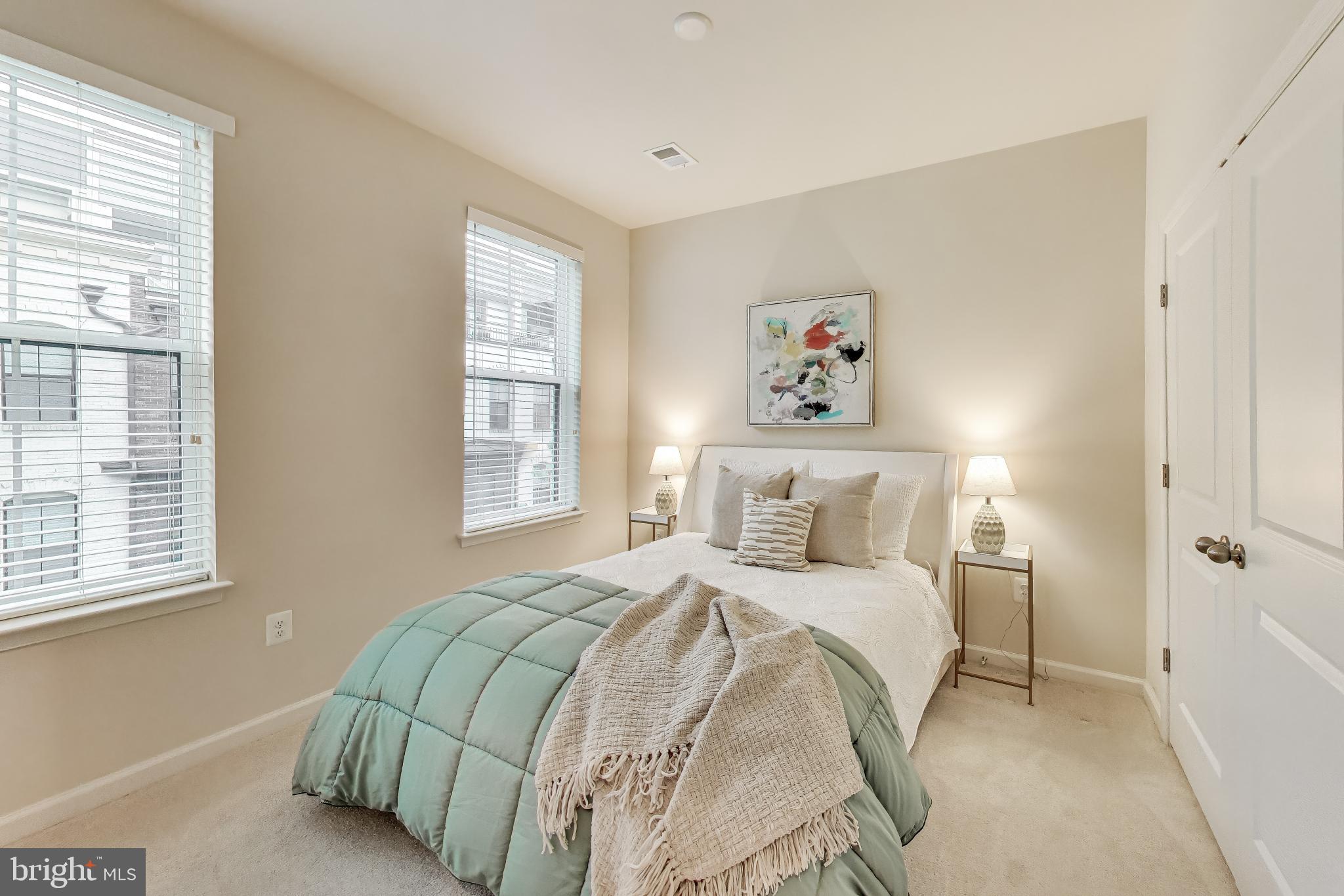 POTOMAC OVERLOOK CONDO - Residential