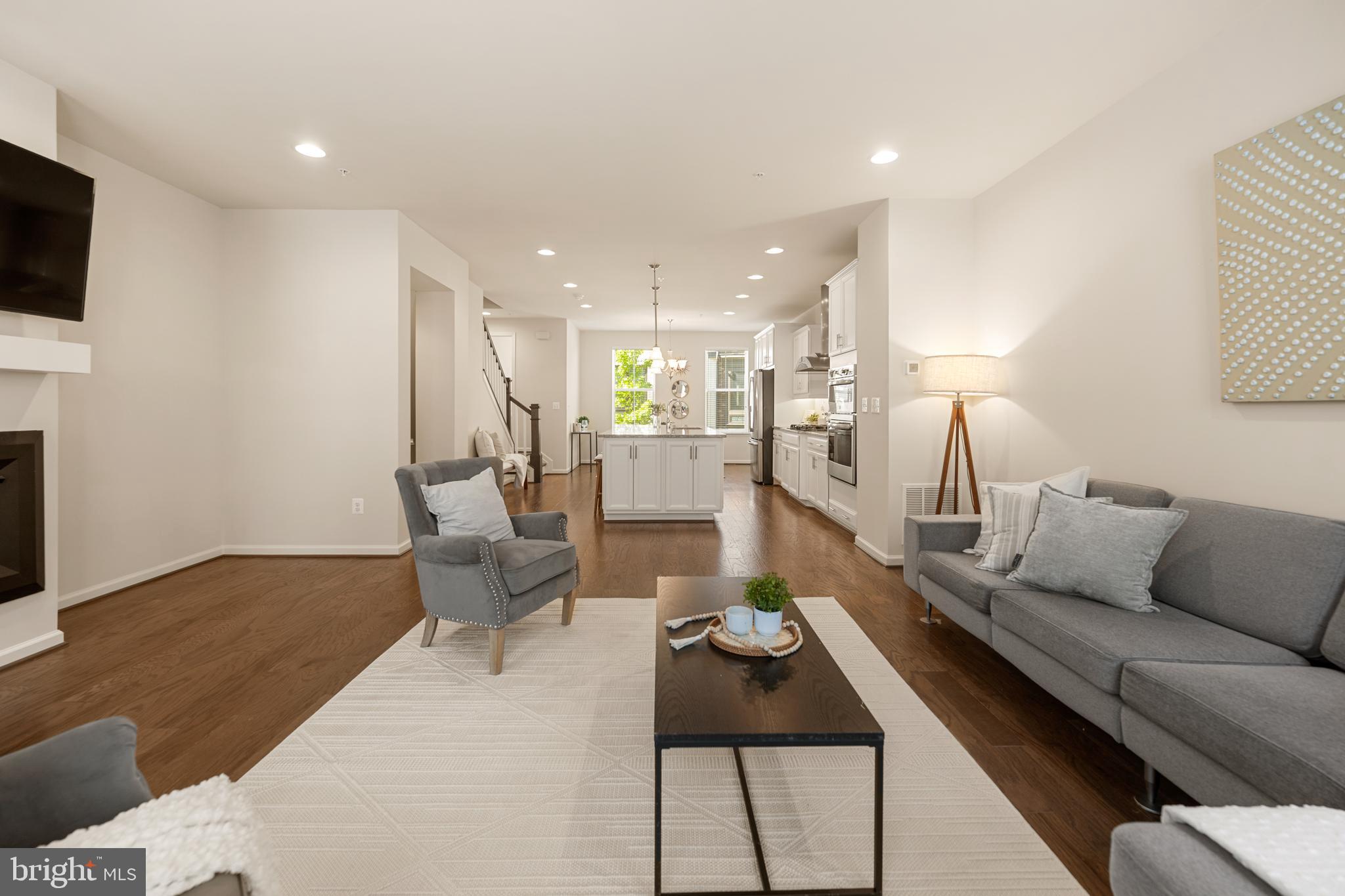 POTOMAC OVERLOOK CONDO - Residential