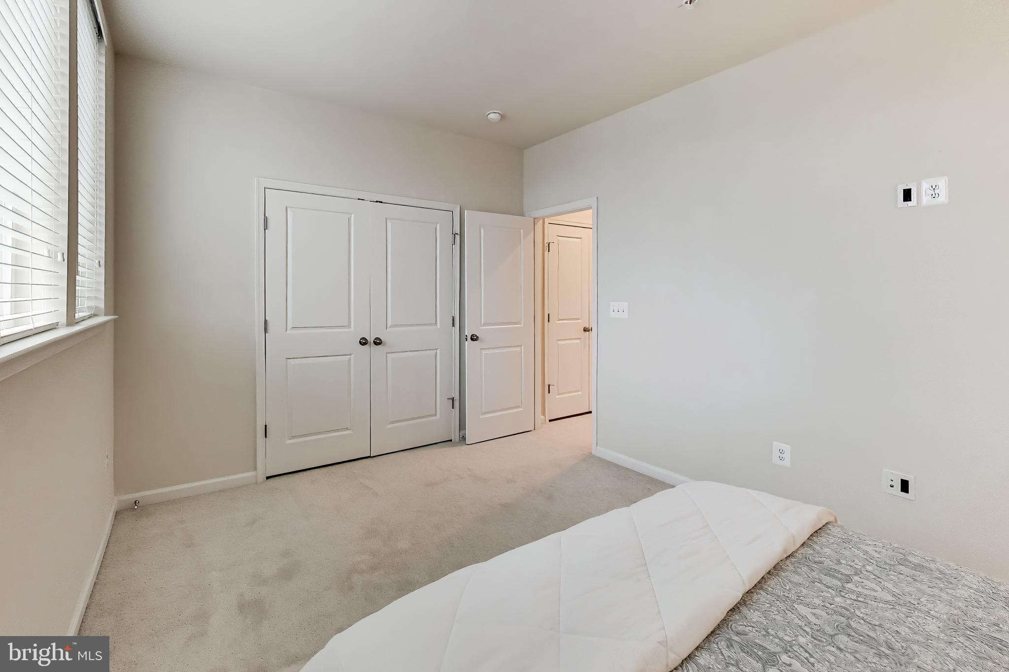 POTOMAC OVERLOOK CONDO - Residential