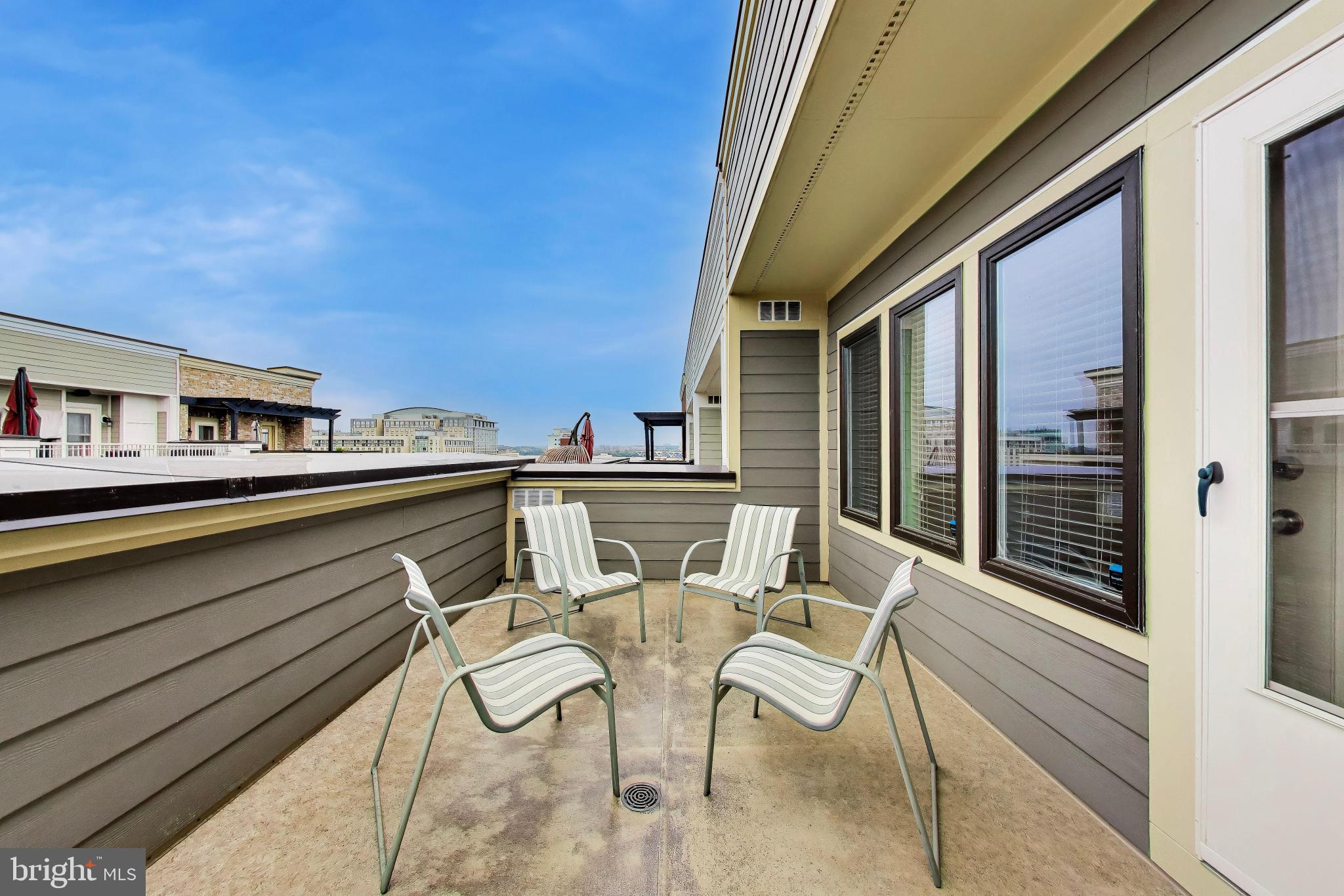 POTOMAC OVERLOOK CONDO - Residential