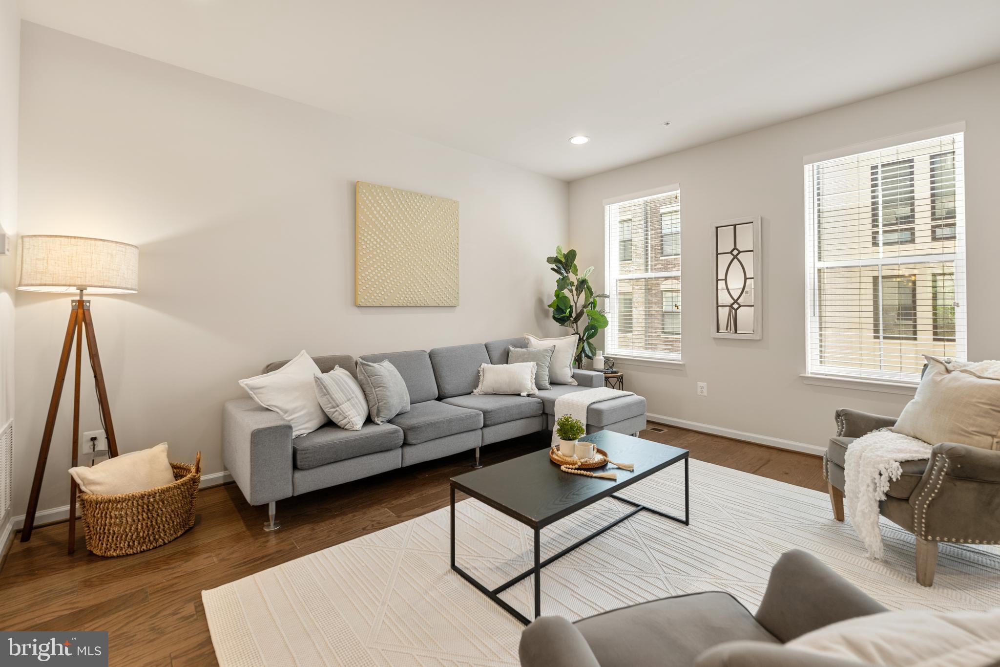 POTOMAC OVERLOOK CONDO - Residential