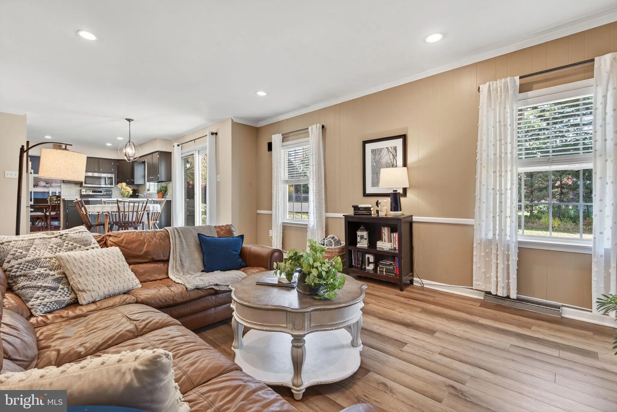 Lancaster, Pennsylvania 17601, United States, 4 Bedrooms Bedrooms, ,3 BathroomsBathrooms,Residential,Coming Soon,241799