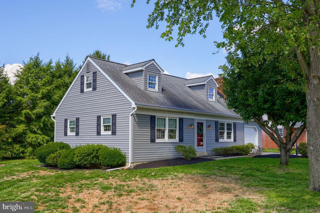 Photo of 1520 Duff Land Drive, Landisville, PA 17538 (MLS # PALA2055880)