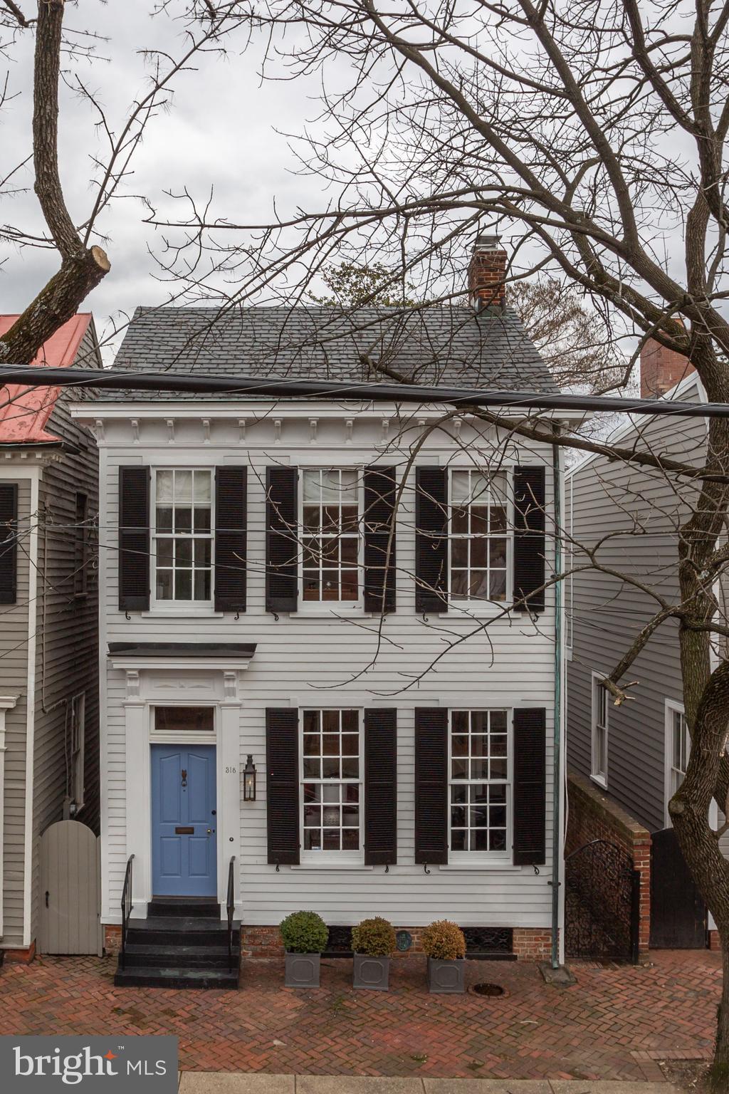 OLD TOWN ALEXANDRIA - Residential