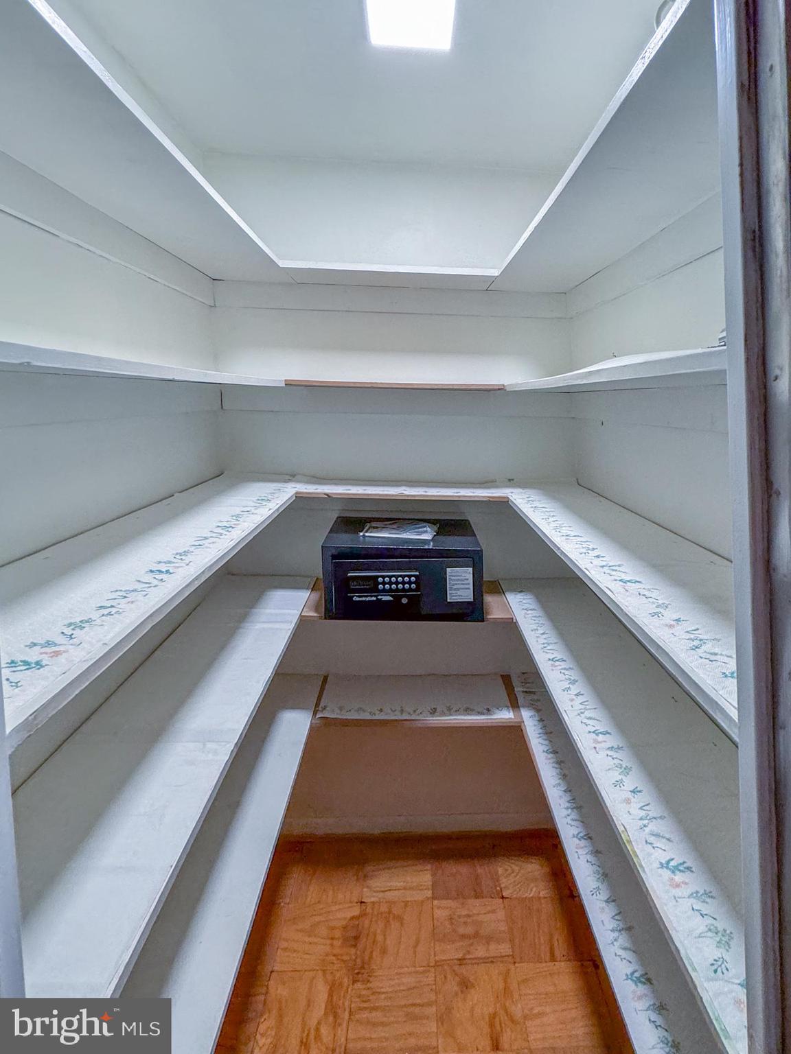 CHEVY CHASE - Residential Lease