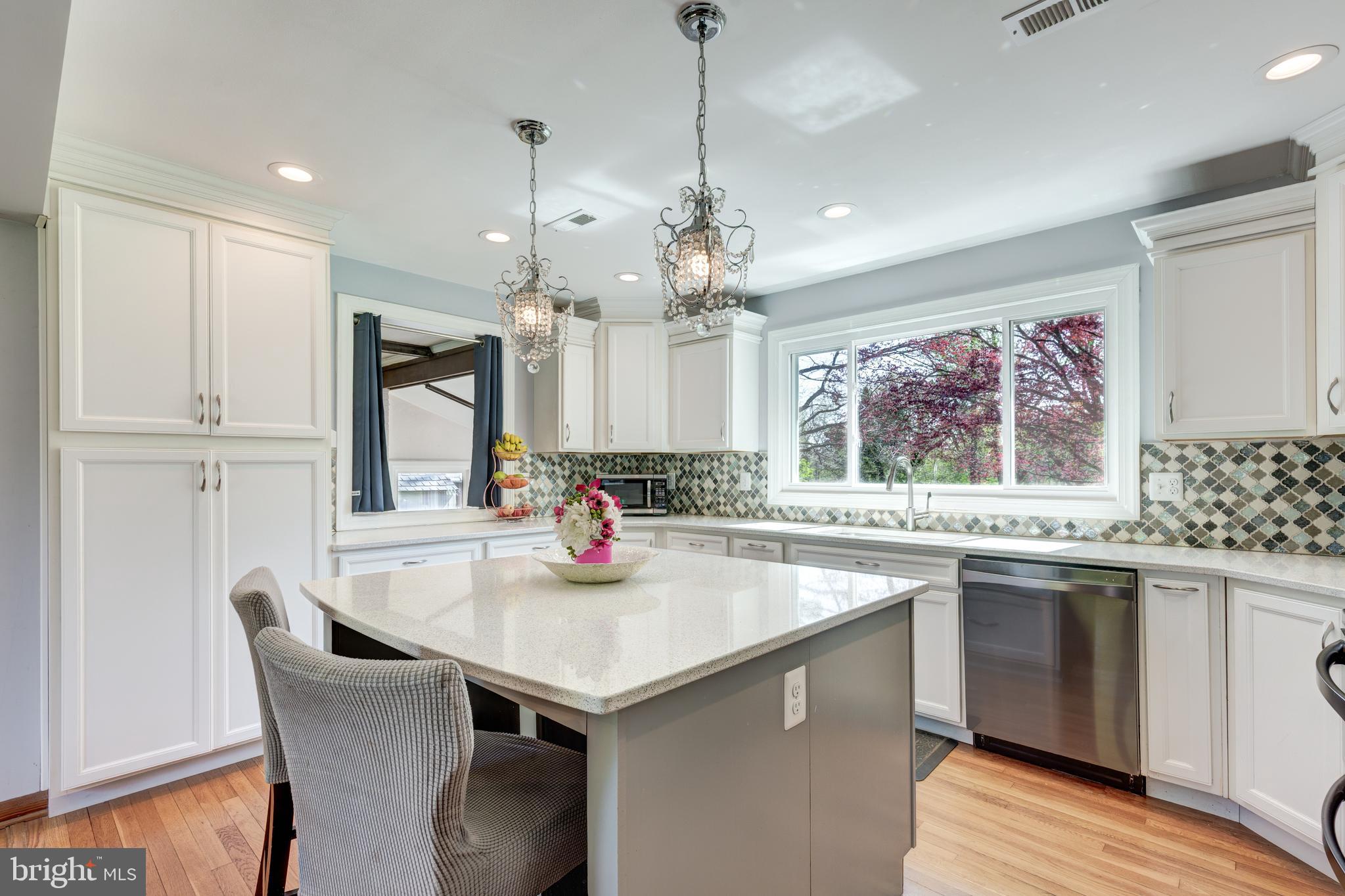 KINGSVILLE - Residential