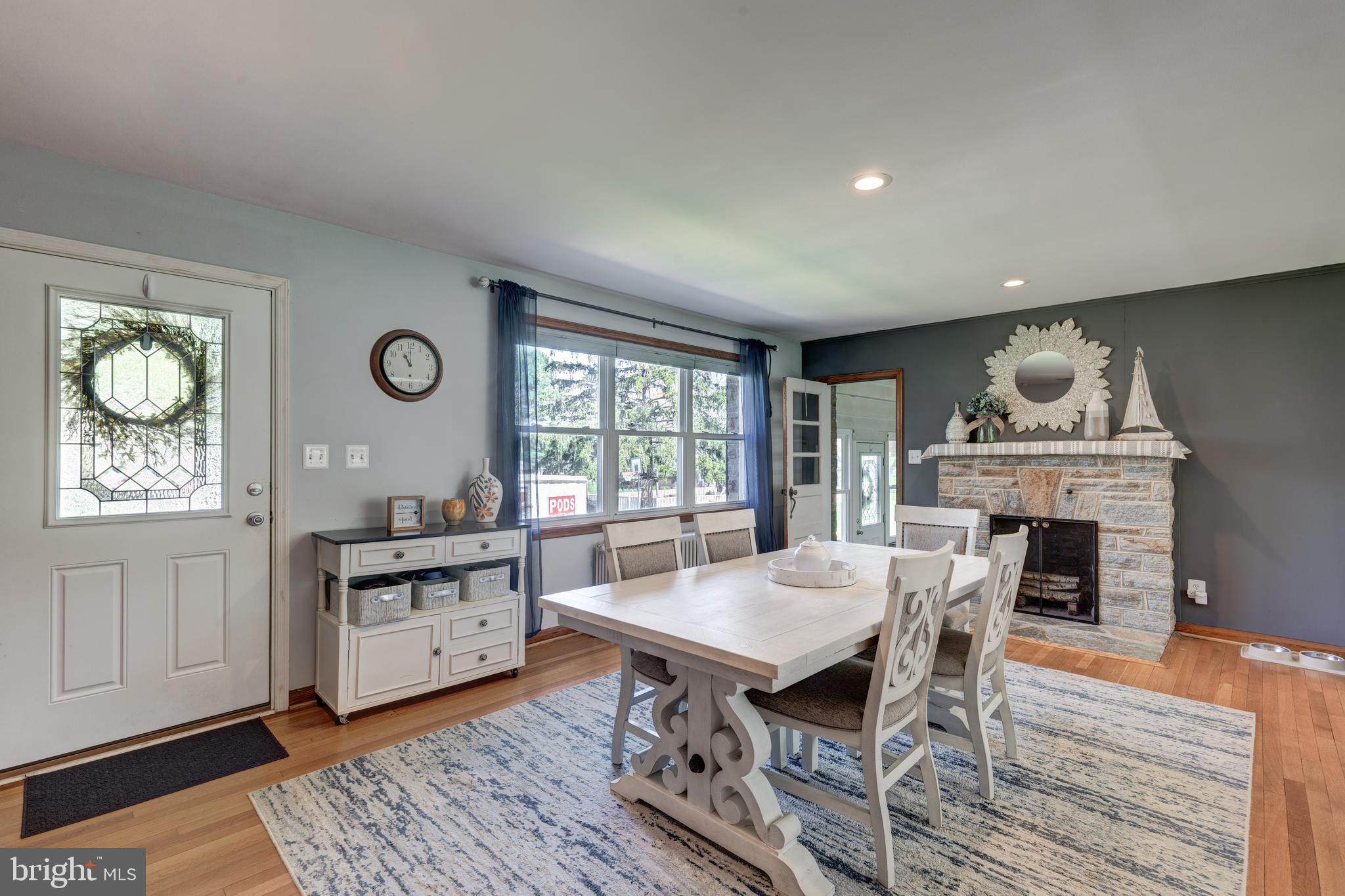 KINGSVILLE - Residential