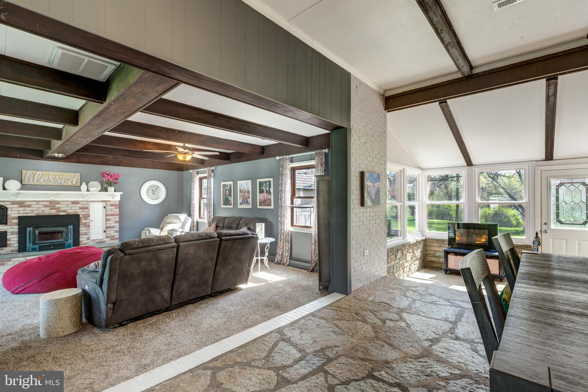 KINGSVILLE - Residential