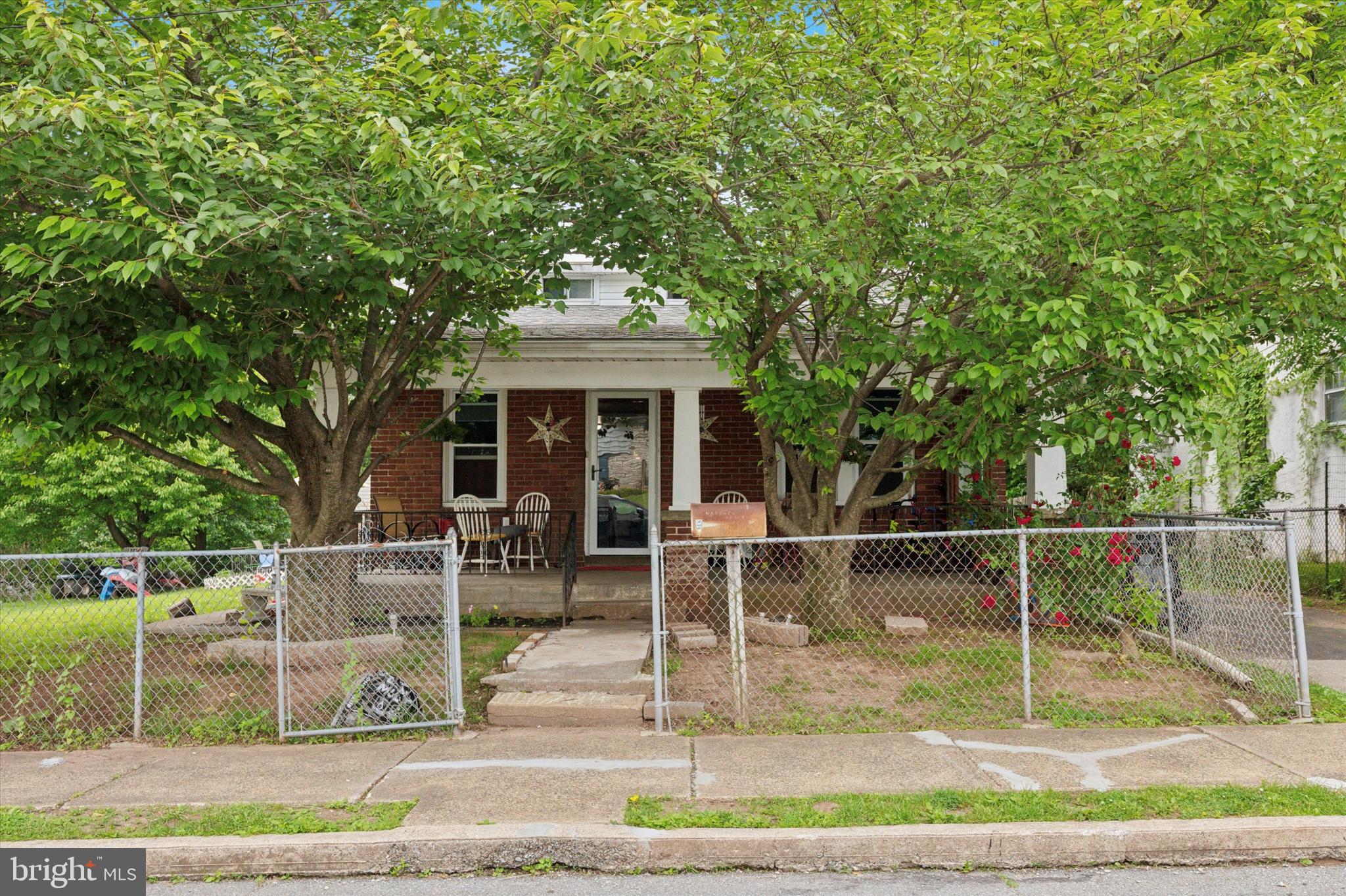 112 E VINE STREET