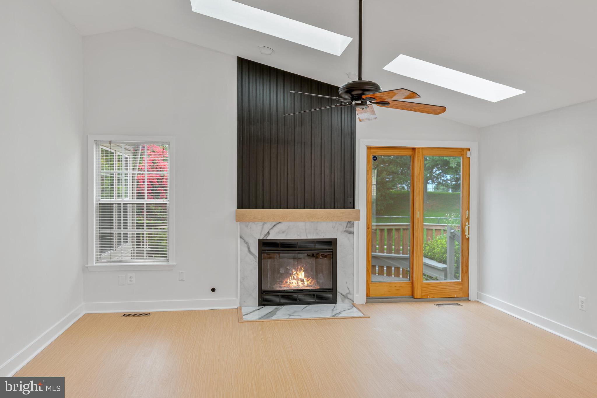 7524 CROSS GATE LANE