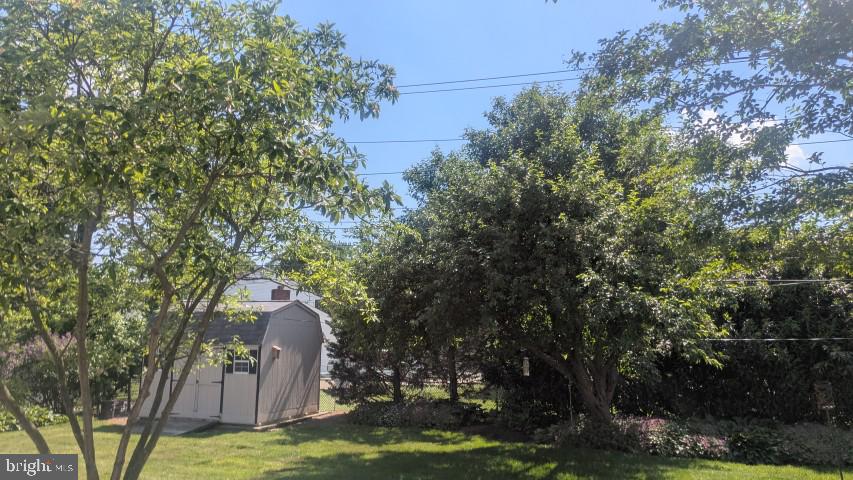 22 W DALE ROAD