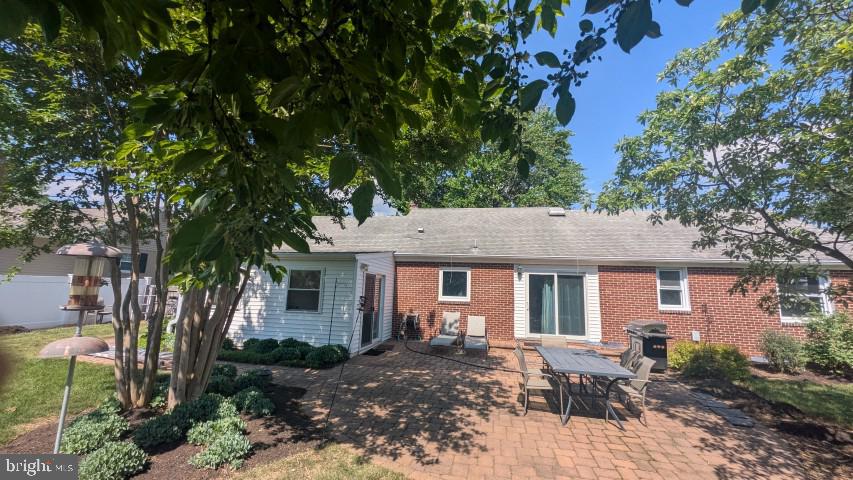 22 W DALE ROAD