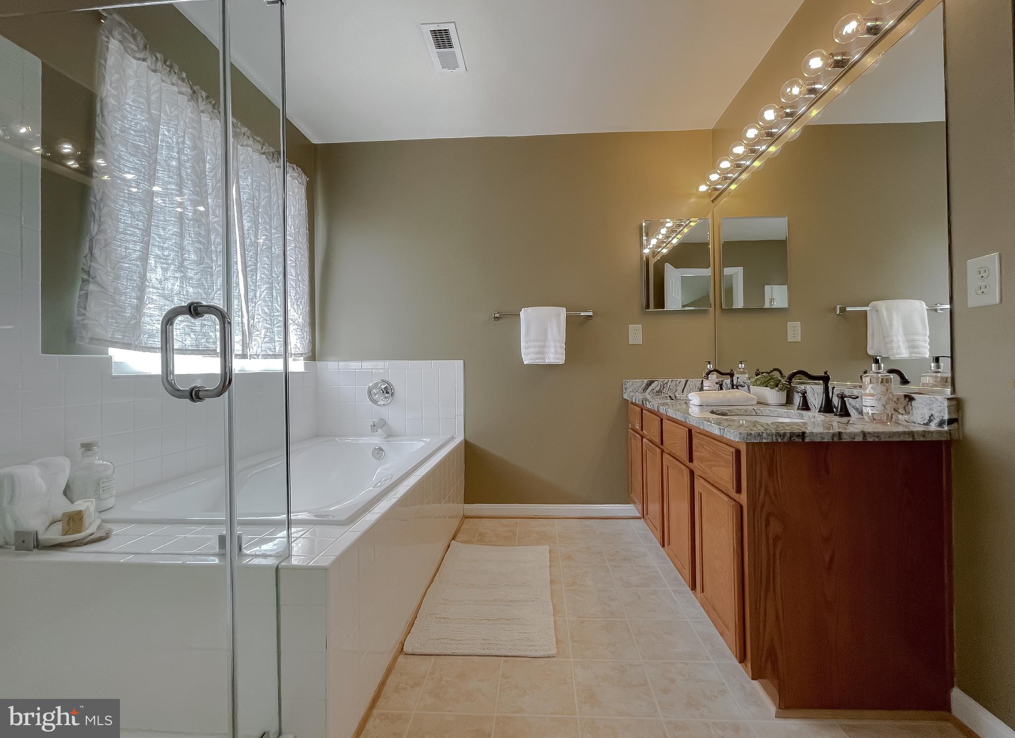 HICKORY HILLS NORTH - Residential