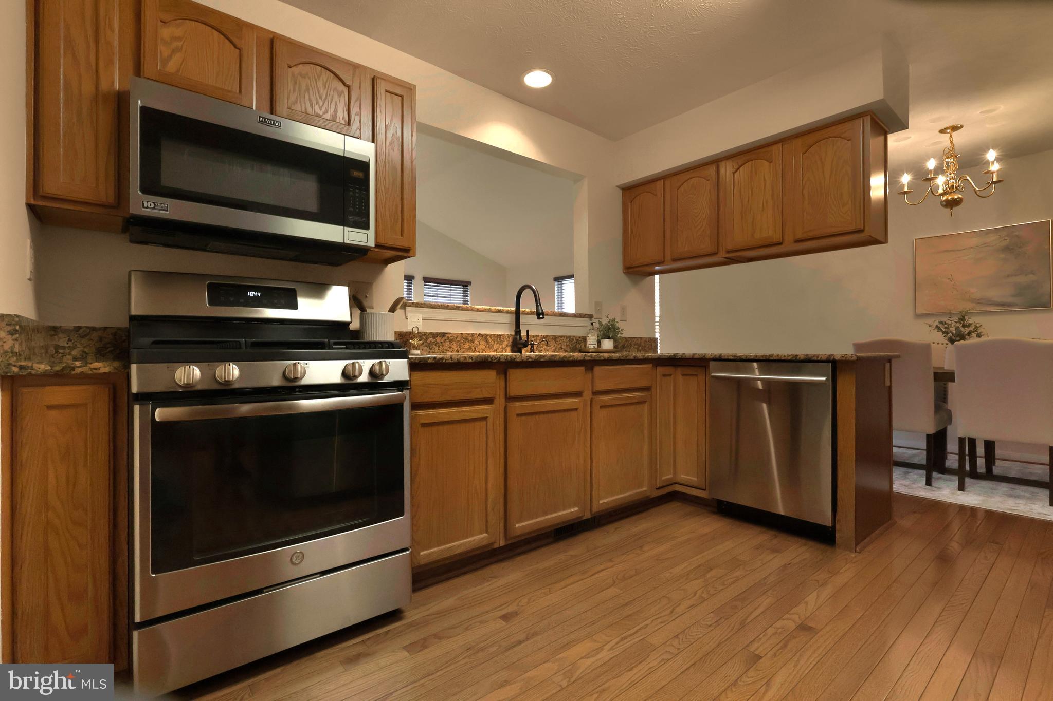 HICKORY HILLS NORTH - Residential