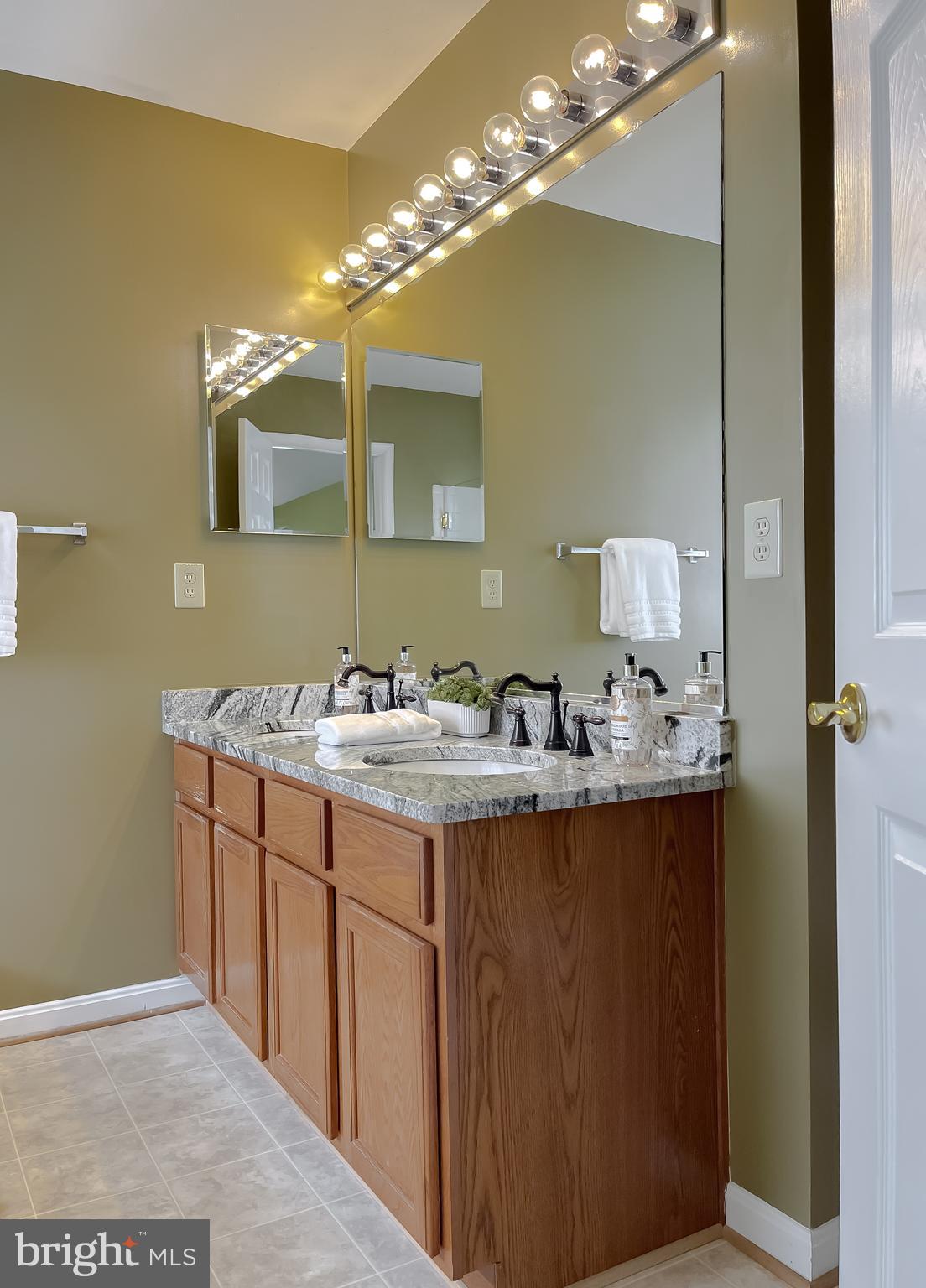 HICKORY HILLS NORTH - Residential