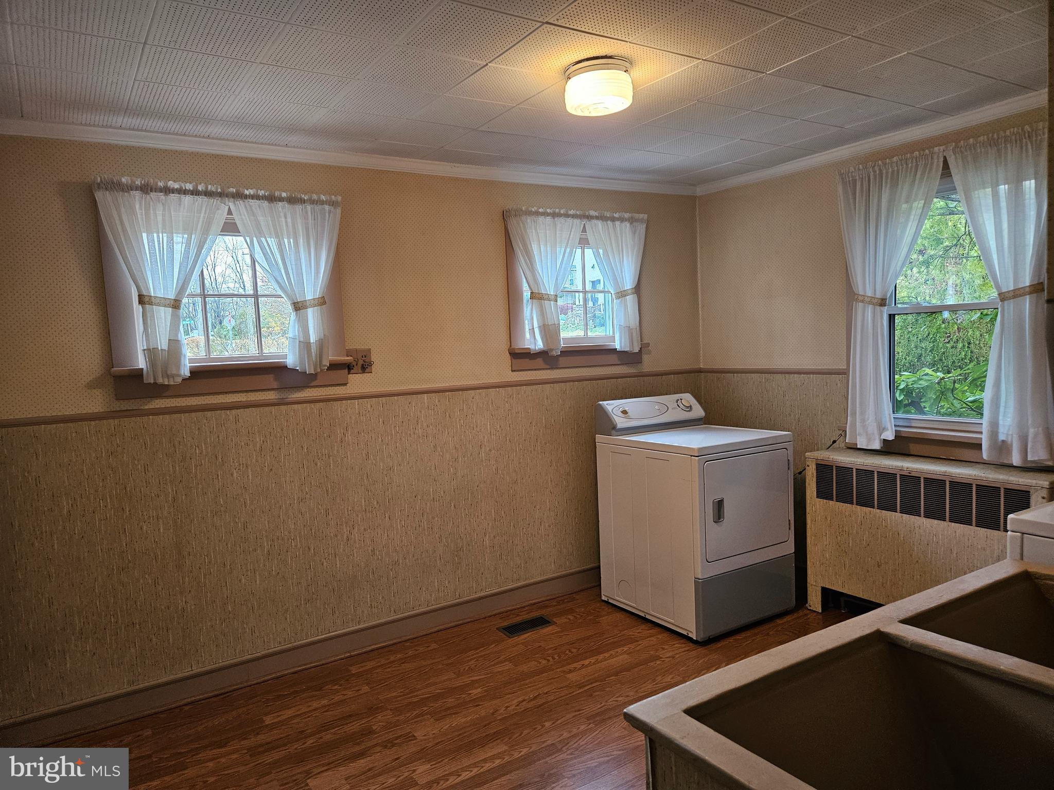 ORELAND - Residential Lease