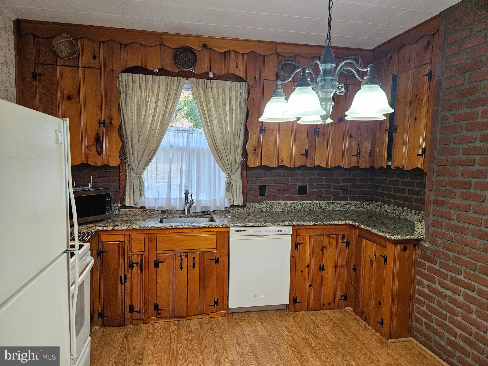 ORELAND - Residential Lease