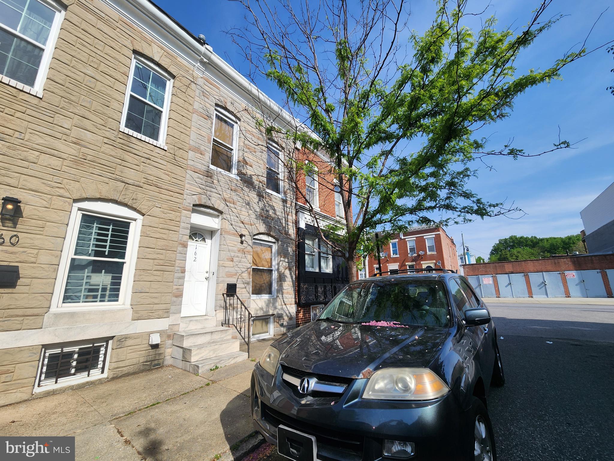 162 N DECKER AVENUE
