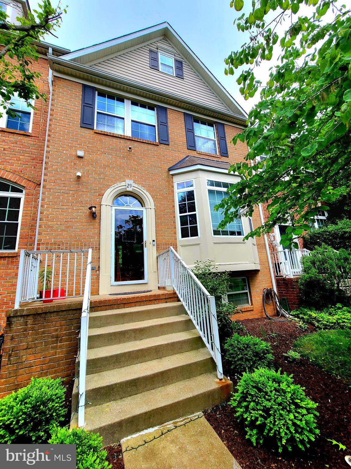 29 FERNS COURT