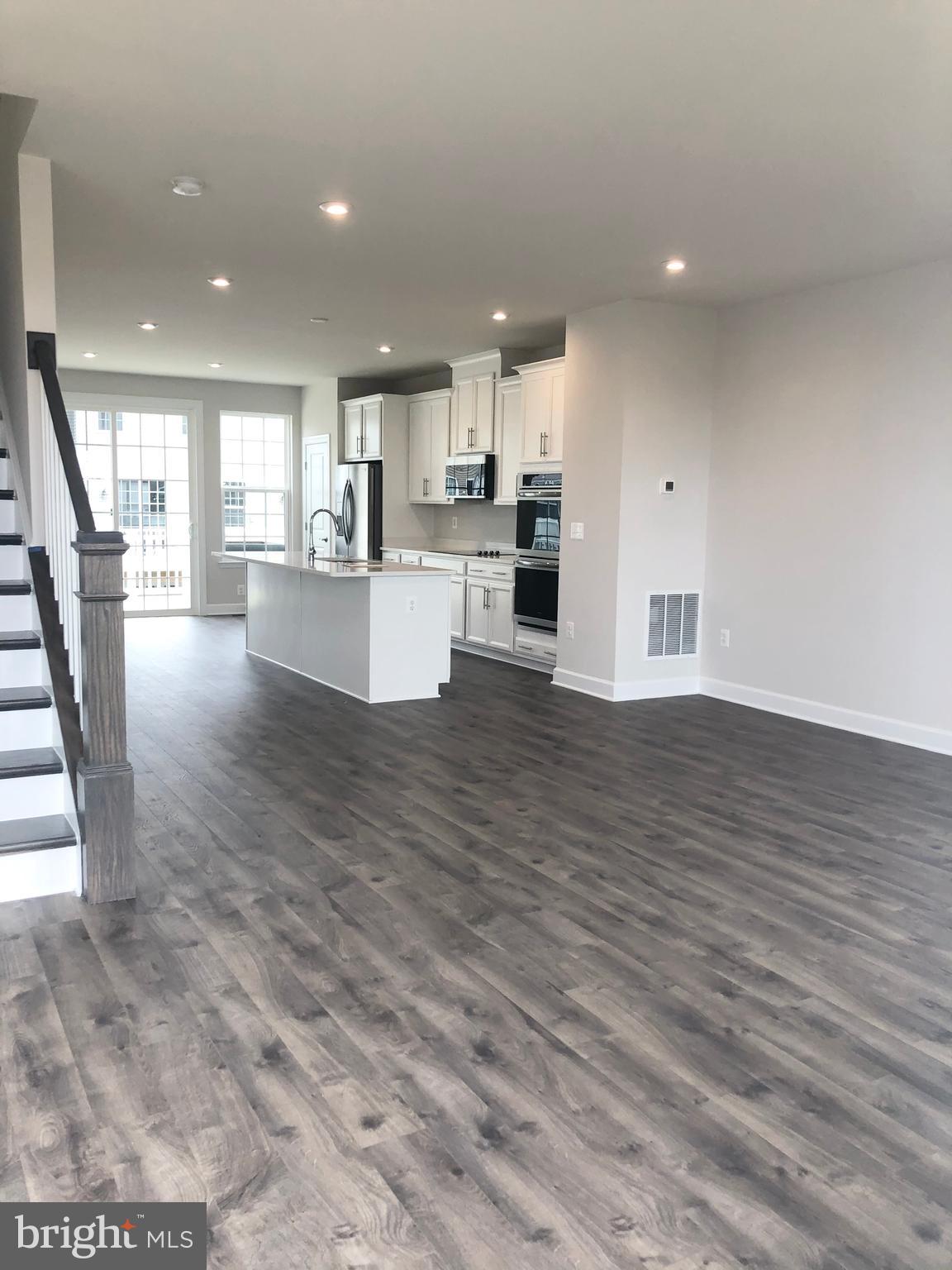 LANDING AT CENTRAL PARK - Residential Lease